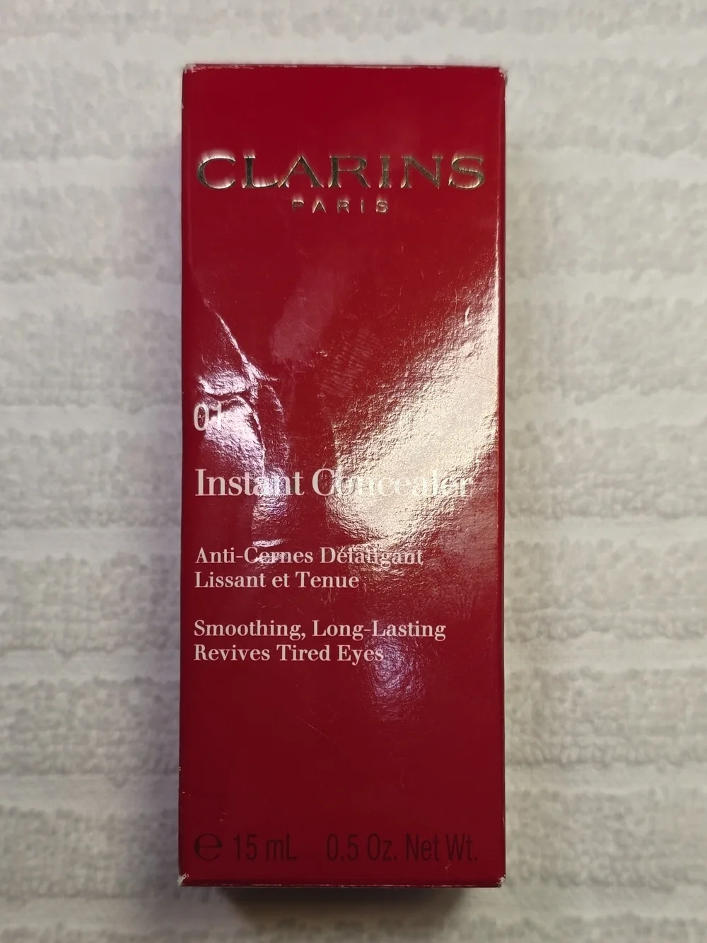 Clarins Instant Concealer 01 Light - Red Box, Cream Tube